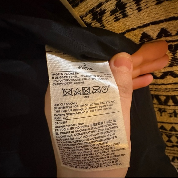 Black and White Patterned Blazer,Banana Republic - Picture 3 of 7